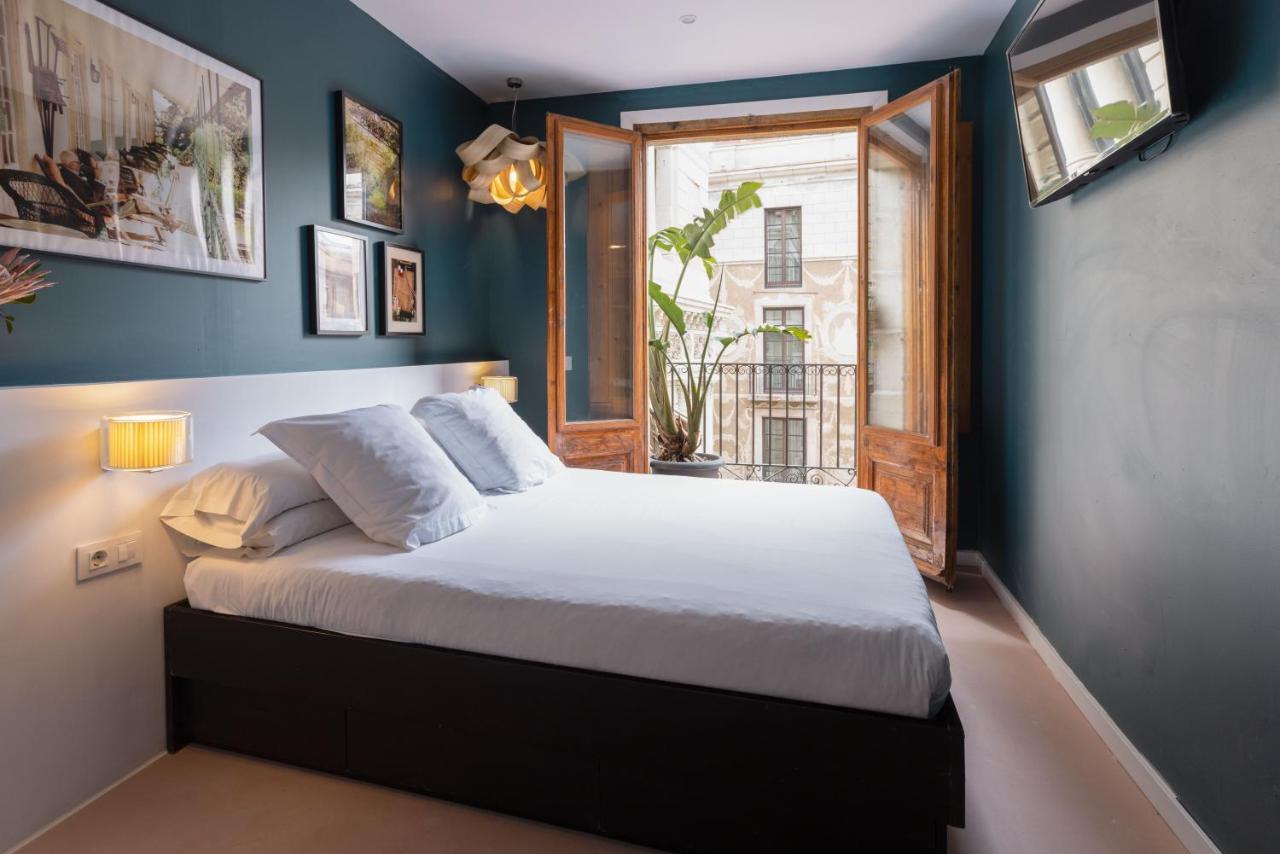 Hostal Sol Y K Барселона Экстерьер фото